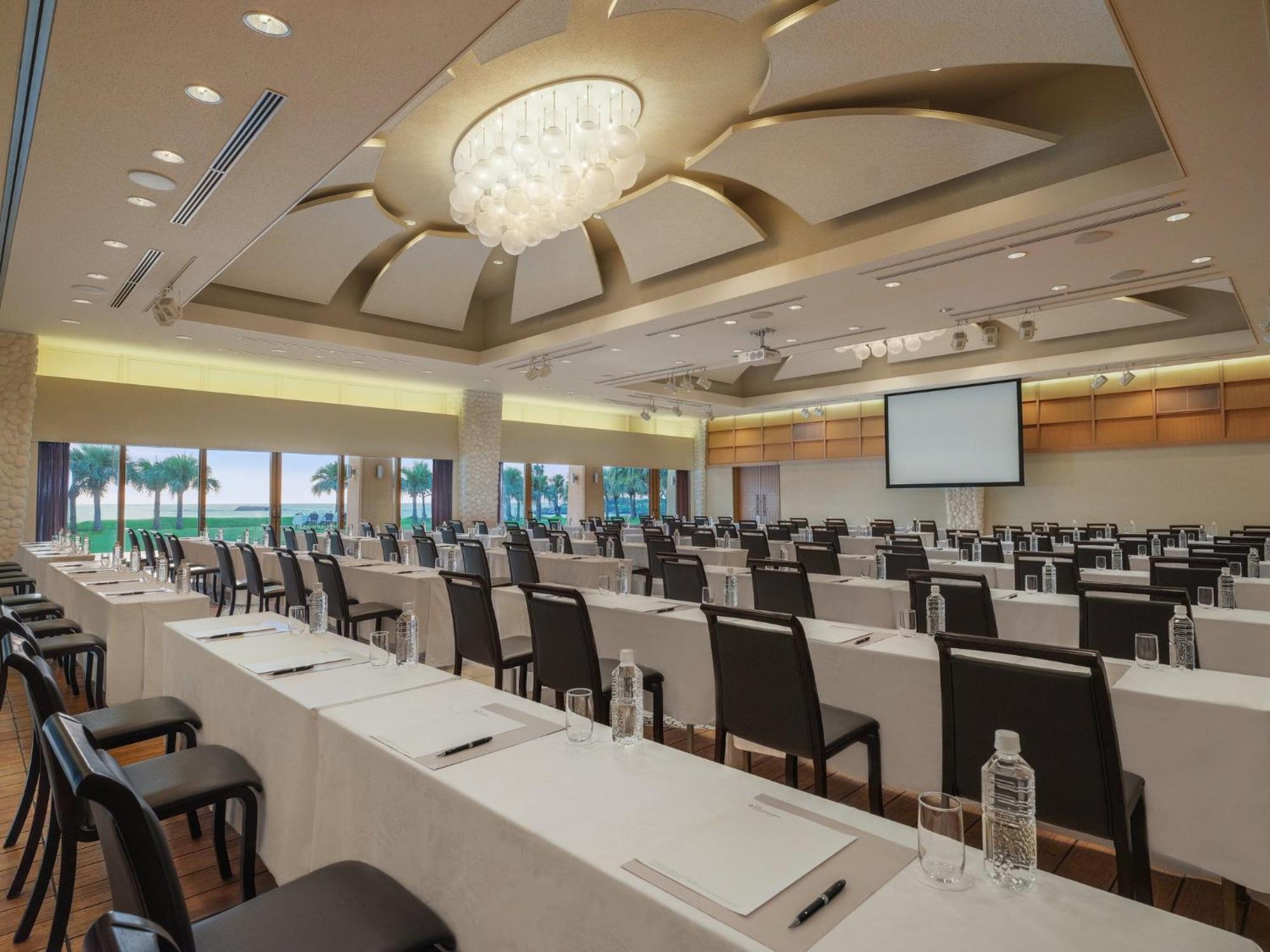 Ana Intercontinental Manza Beach Resort By Ihg Onna Luaran gambar